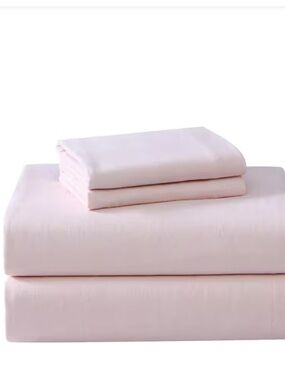 Soft Light Pink Bed Sheet Set - Classic Comfort
